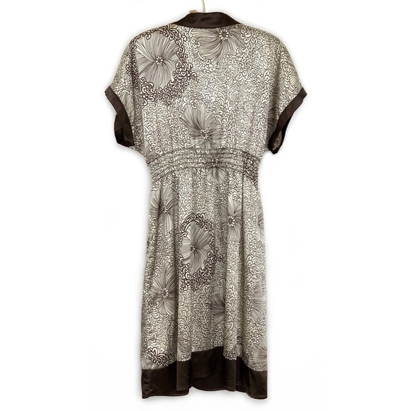 JANE ALEXANDER | Low Neck Short Sleeve Midi Dress - Picture 2 of 3